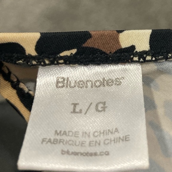 🌺 3/$20 Bluenotes Cheetah print push-up bikini top - Picture 8 of 8